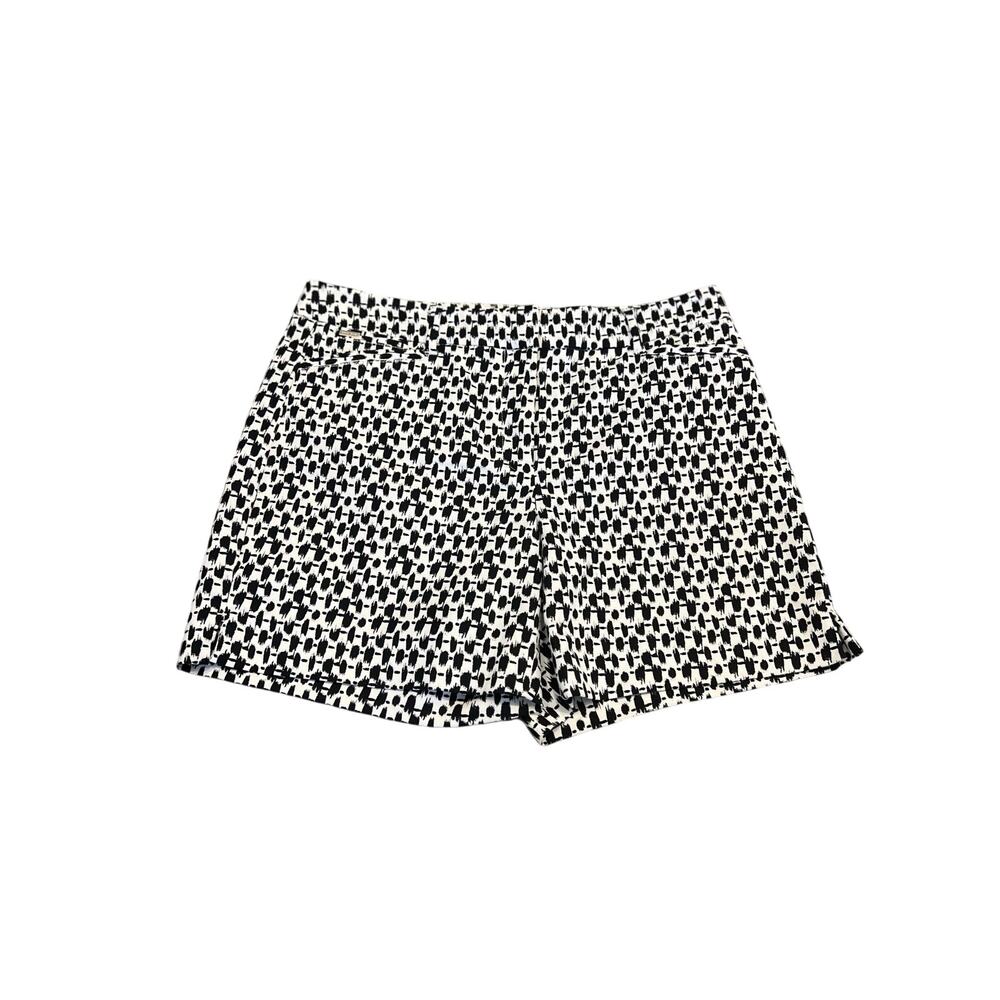 White House Black Market women’s shorts size 4 the 5 inch shorts black and white